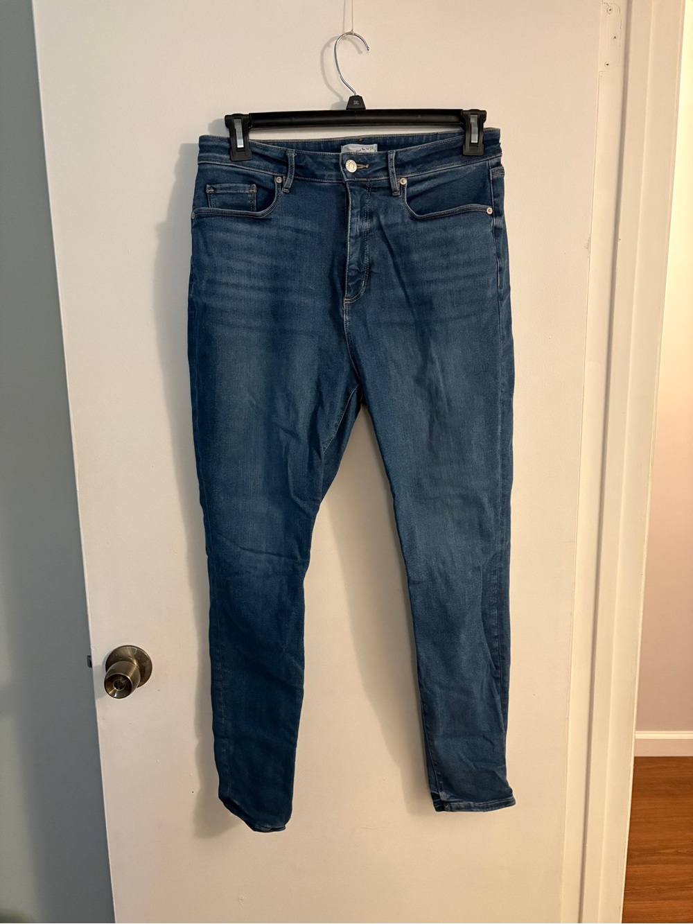 LOFT Women's Skinny Jeans - Medium Blue Wash